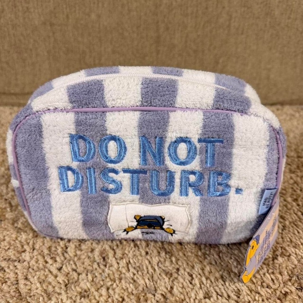 Disney Winnie The Pooh Mad Beauty Do Not Disturb Plush Wash Bag NWT